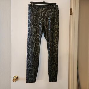 Snakeskin Print Leggings